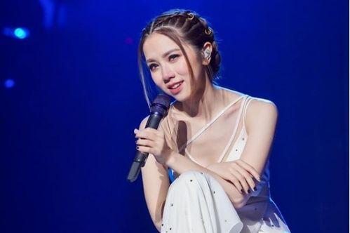 华晨宇邓紫棋的最新爆料,揭秘音乐背后的故事与情感纠葛  第3张 华晨宇邓紫棋的最新爆料,揭秘音乐背后的故事与情感纠葛  第3张