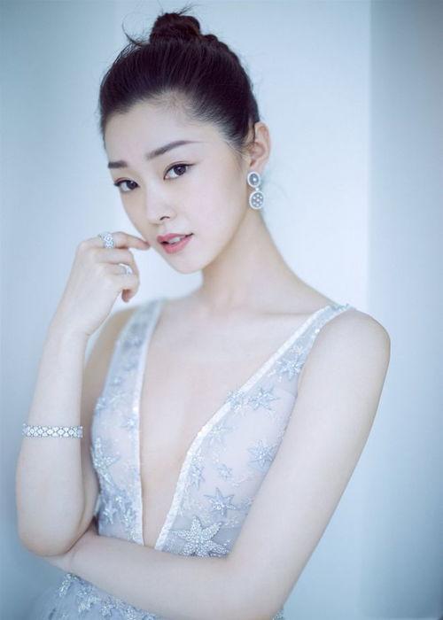 宋轶圈内口碑爆料,娱乐圈口碑佳话，揭秘她的魅力与实力  第3张