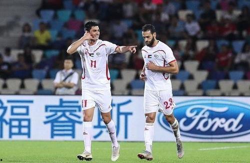 足坛最新爆料新闻视频,揭秘球星转会内幕与赛场风云  第3张 足坛最新爆料新闻视频,揭秘球星转会内幕与赛场风云  第3张